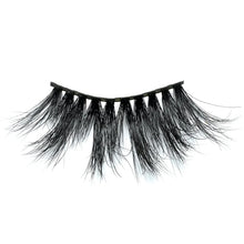 Load image into Gallery viewer, Vienna - Countess Mink Cat 25mm 3D Lashes